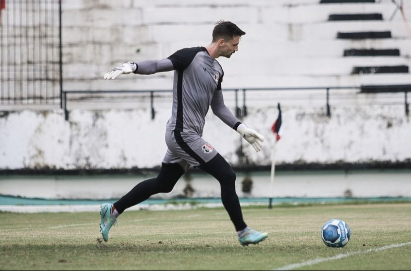 Michael destacou a diferença de intensidade do clube Coral nessa inter-temporada, depois da chegada de Felipe Conceição