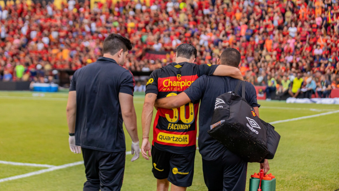 Labandeira deixou o gramado contra o Retrô com dores no joelho