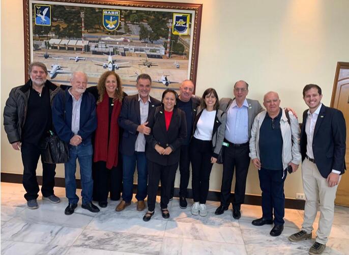 Parte da comitiva que acompanha Lula à China: os deputados pernambucanos Pedro Campos (à direita) e Renildo Calheiros (à esquerda)