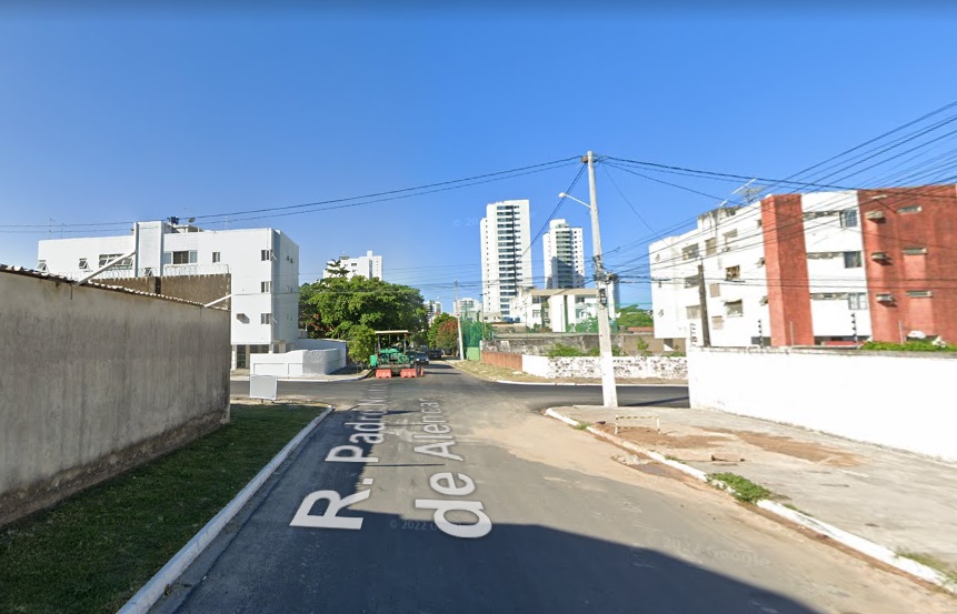 Crime aconteceu na rua Padre Nestor de Alencar, no bairro de Candeias