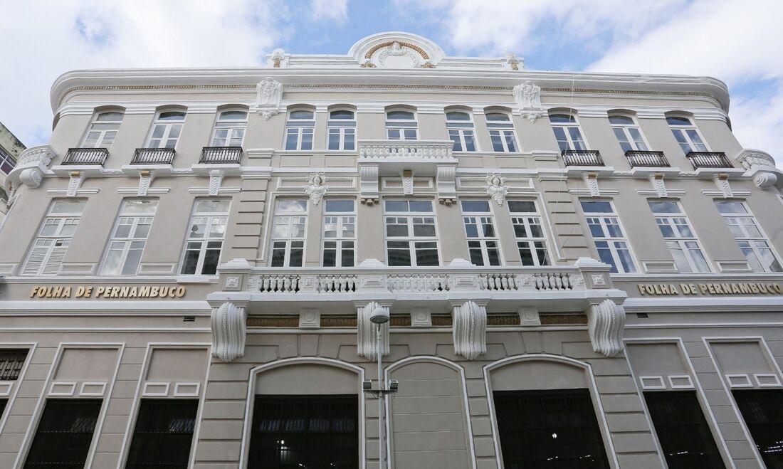 Fachada do prédio da Folha de Pernambuco