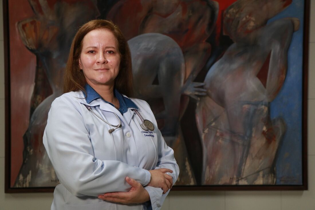 Fonoaudióloga Cristiane Neves, do Hospital Jayme da Fonte