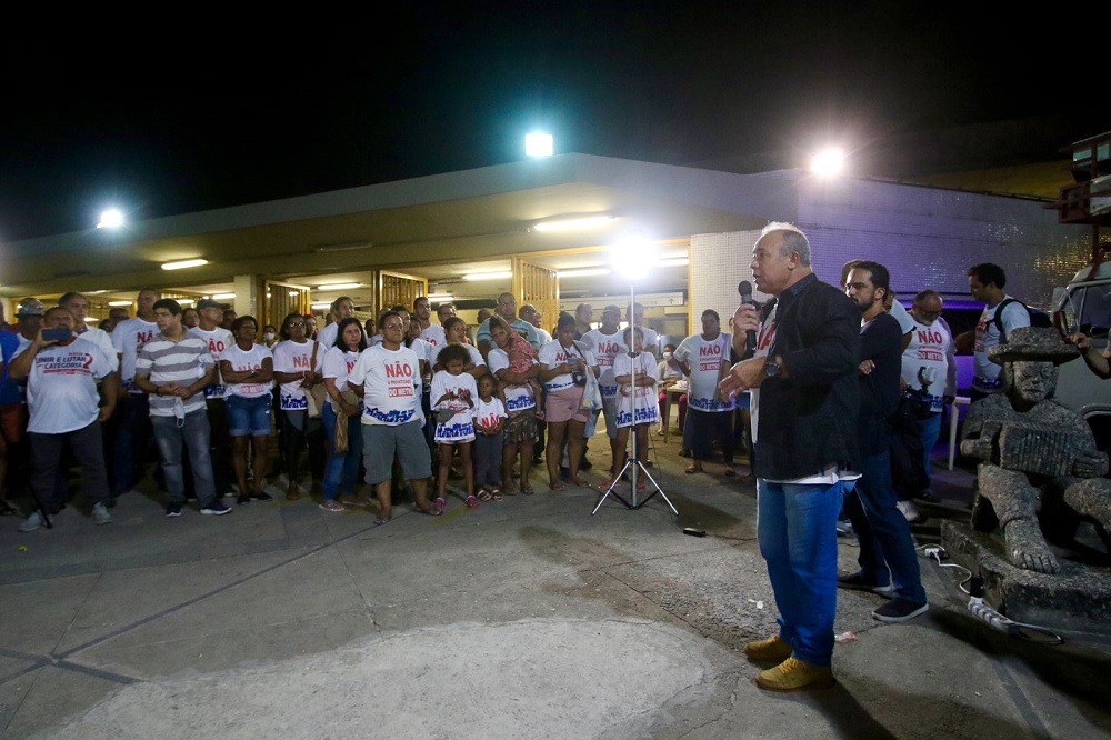 Assembleia do Sindicato dos Metroviários de Pernambuco aconteceu na frente da Estação Central do Recife