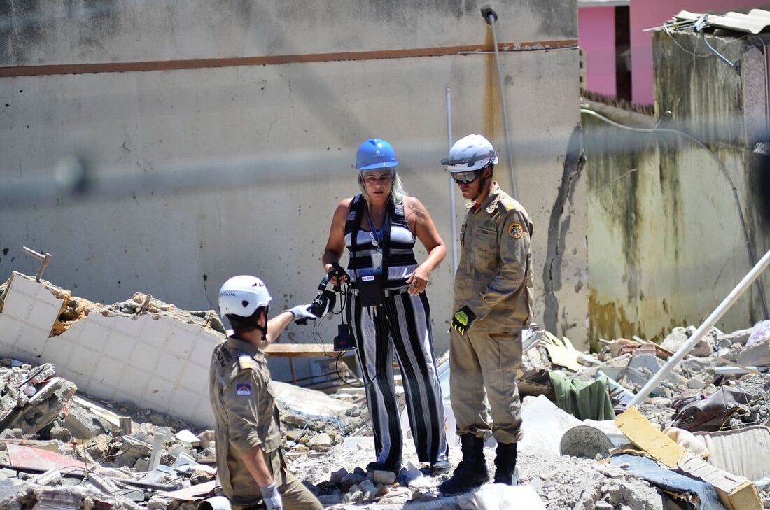 Geofone ajuda bombeiros na identificação de barulhos sob escombros