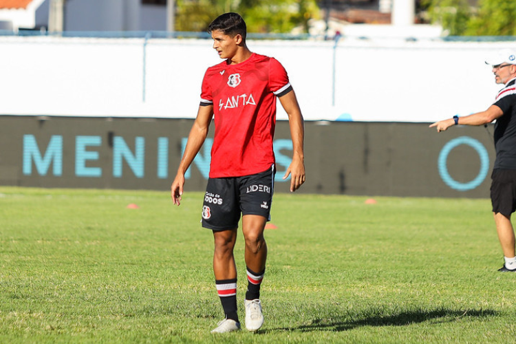 Eduardo Guedes, zagueiro do Santa Cruz