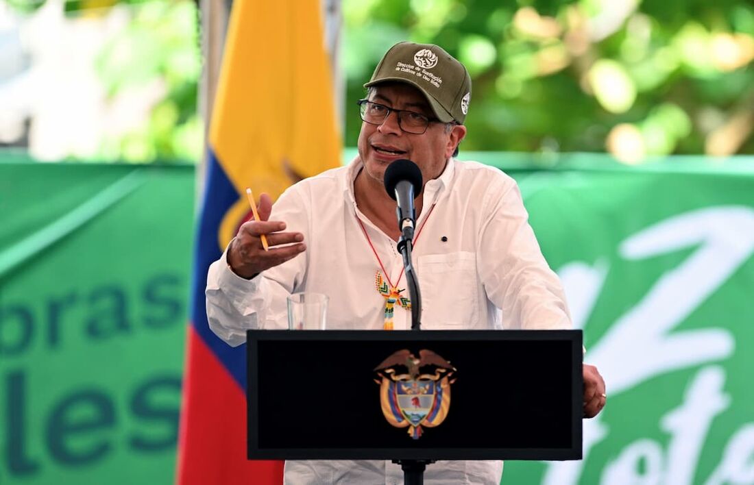 Cerca de 3 mil combatentes das Farc estão prestes a iniciar um novo processo de paz com o governo de Gustavo Petro