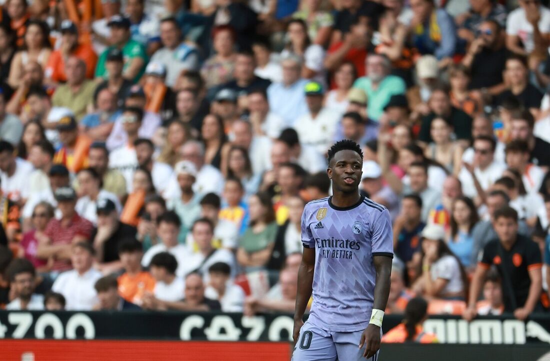 Vinícius Júnior é desfalque para o Real Madrid contra o Rayo Vallecano