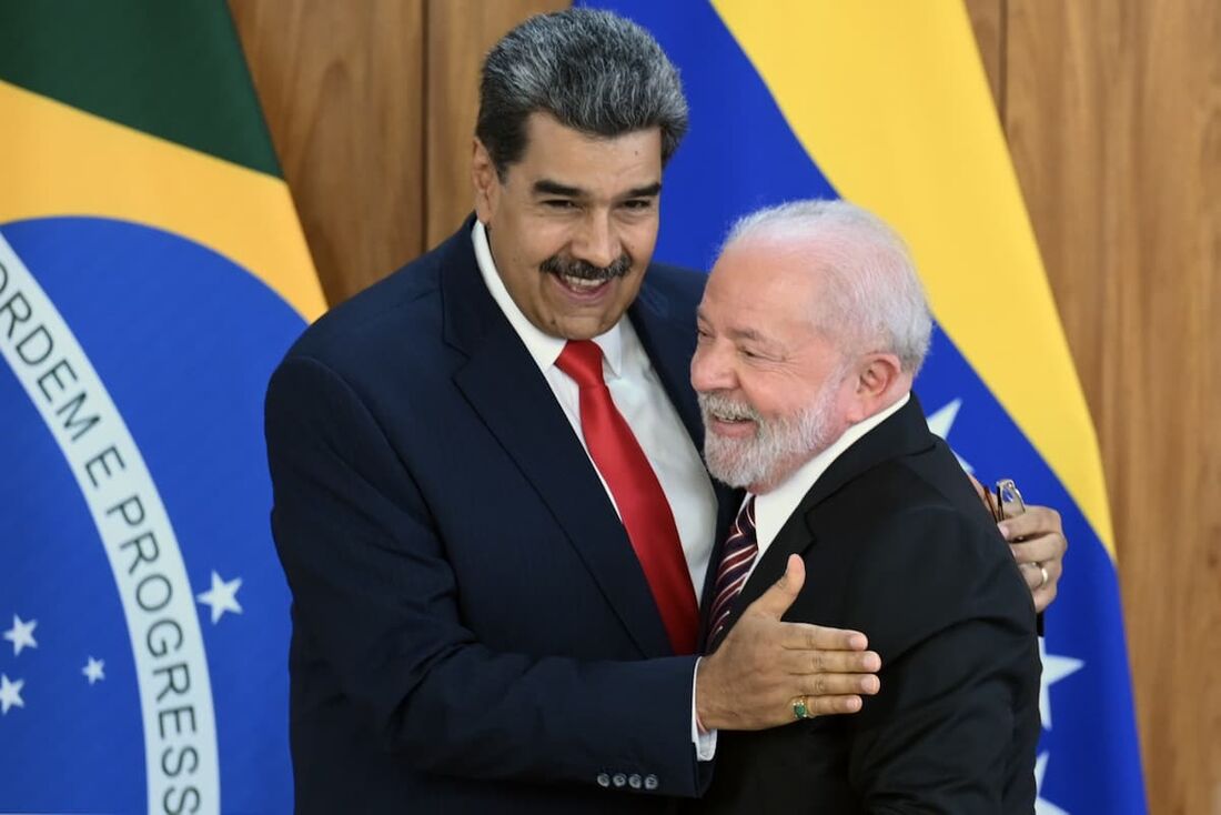 Presidente venezuelano, Nicolas Maduro, com o presidente do Brasil, Lula