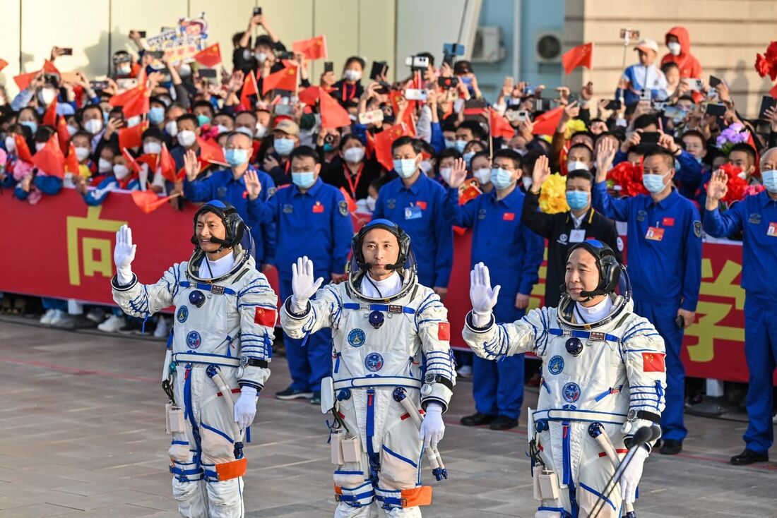 Missão chinesa Shenzhou-16 decola com destino à estação espacial Tiangong