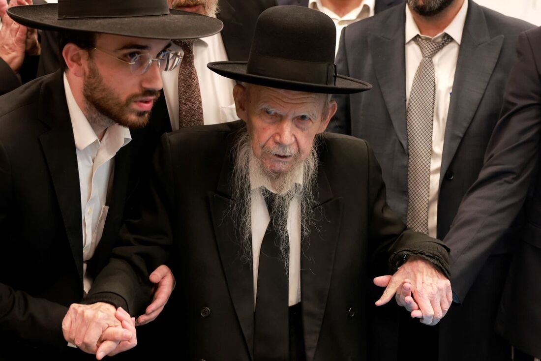 Importante líder do judaísmo ultraortodoxo, rabino Gershon Edelstein morre aos 100 anos