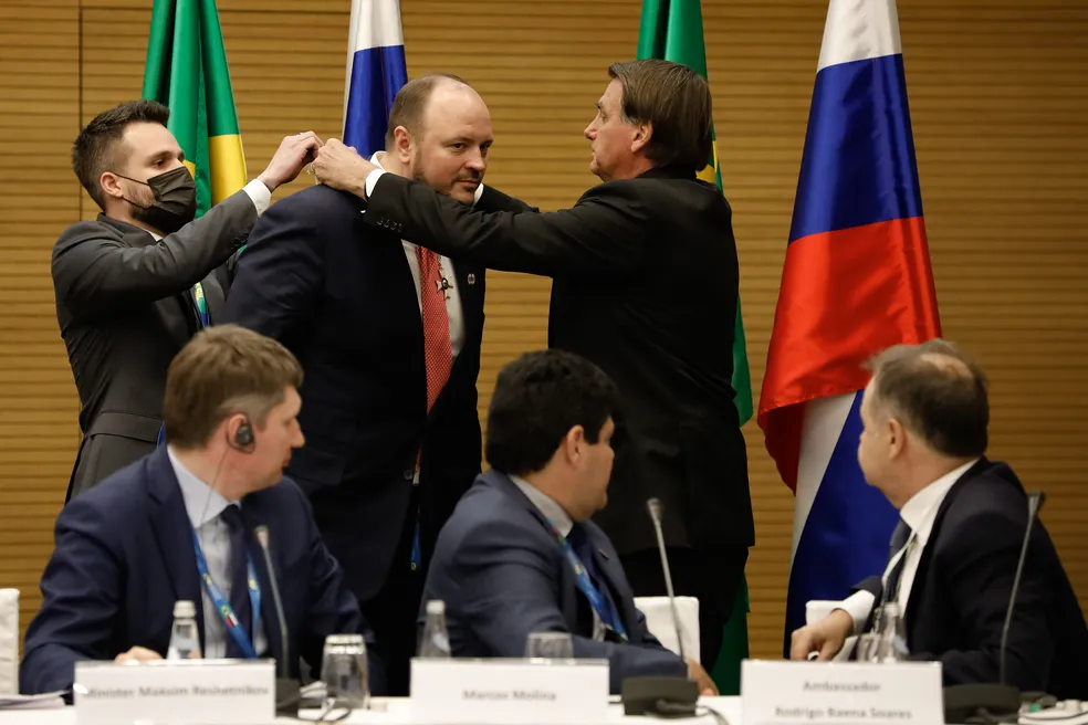 Andrey Guryev é condecorado por Jair Bolsonaro 