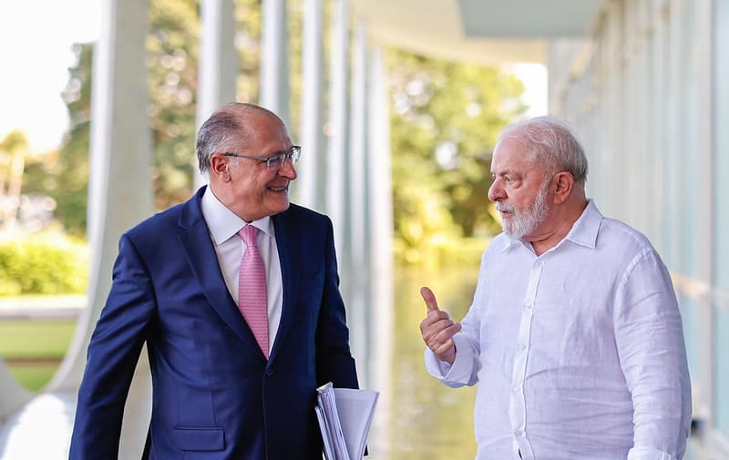 Lula e Geraldo Alckmin no Palácio da Alvorada