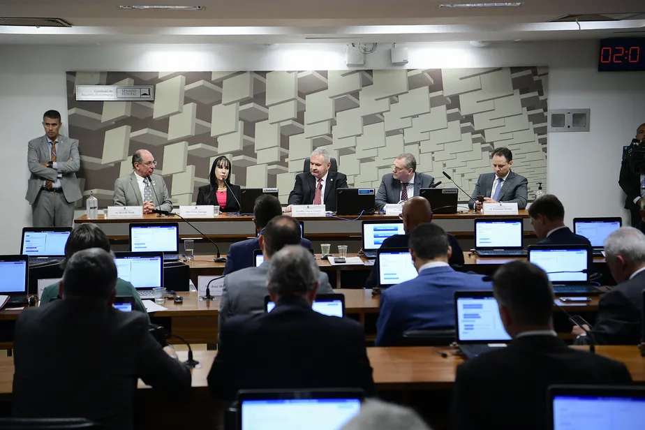 Comissão de Assuntos Econômicos do Senado discute desoneração da folha de pagamentos