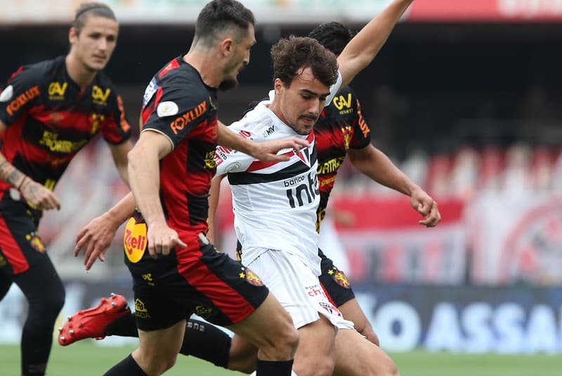 São Paulo nunca perdeu para o Sport no Morumbi e não leva gols do Leão desde 2007