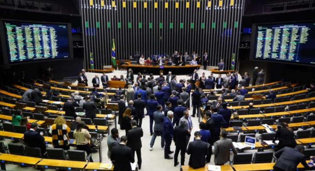 Votação do arcabouço fiscal na Câmara Federal