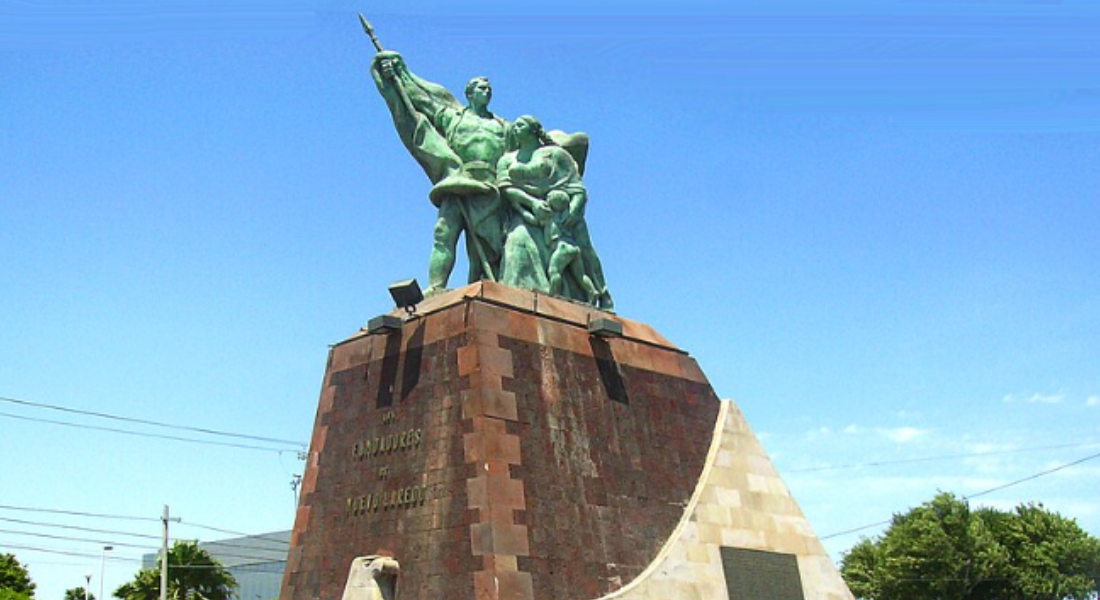 Monumento em Nuevo Laredo