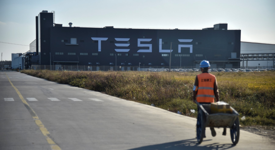 Fábrica da Tesla em Xangai, na China