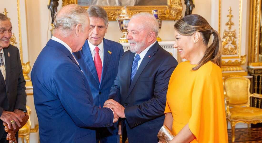 Lula e Janja foram recebidos no Palácio de Buckingham