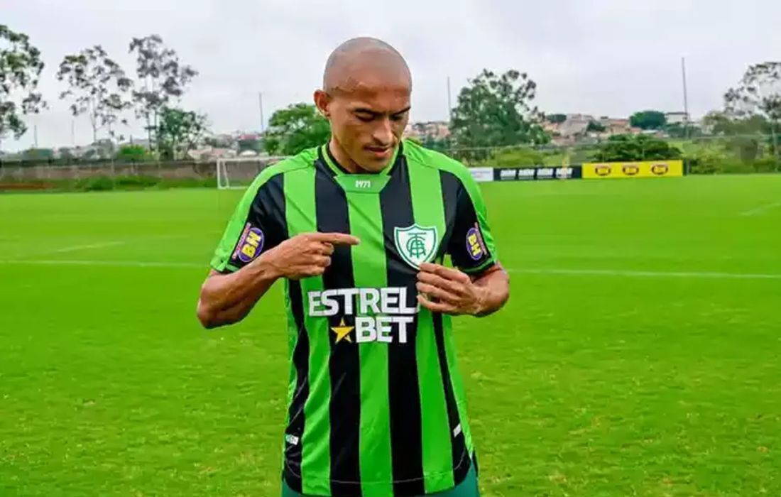 Nino Paraíba pelo América-MG