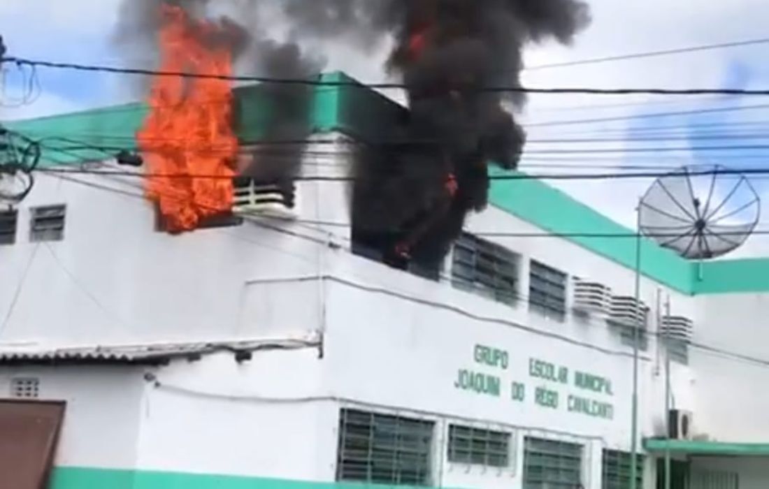 Incêndio em escola de Ipojuca