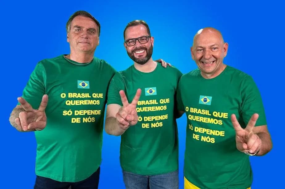 Jorge Seif (ao centro) com Jair Bolsonaro e Luciano Hang