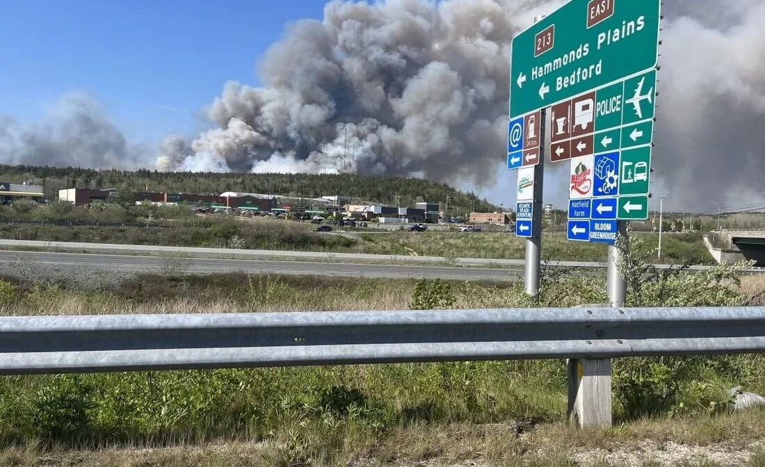 Incêndio florestal no Canadá