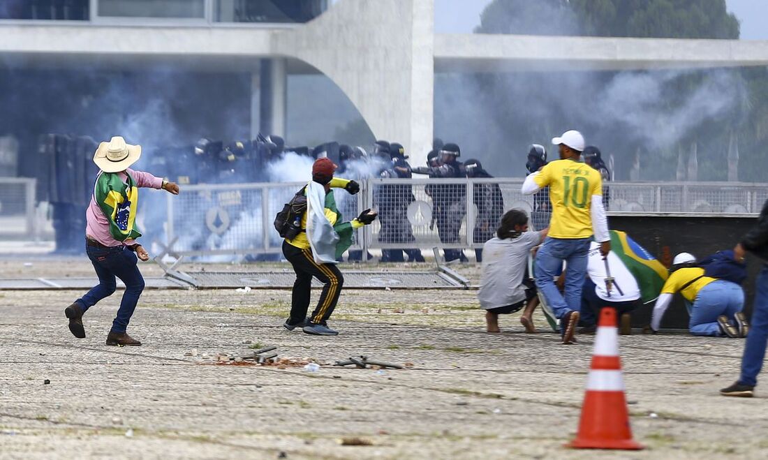 CPMI do 8 de Janeiro: Congresso cria comissão para investigar ataques  golpistas - Mídia NINJA