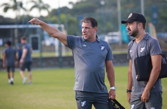 Martelotte durante treino no Retrô