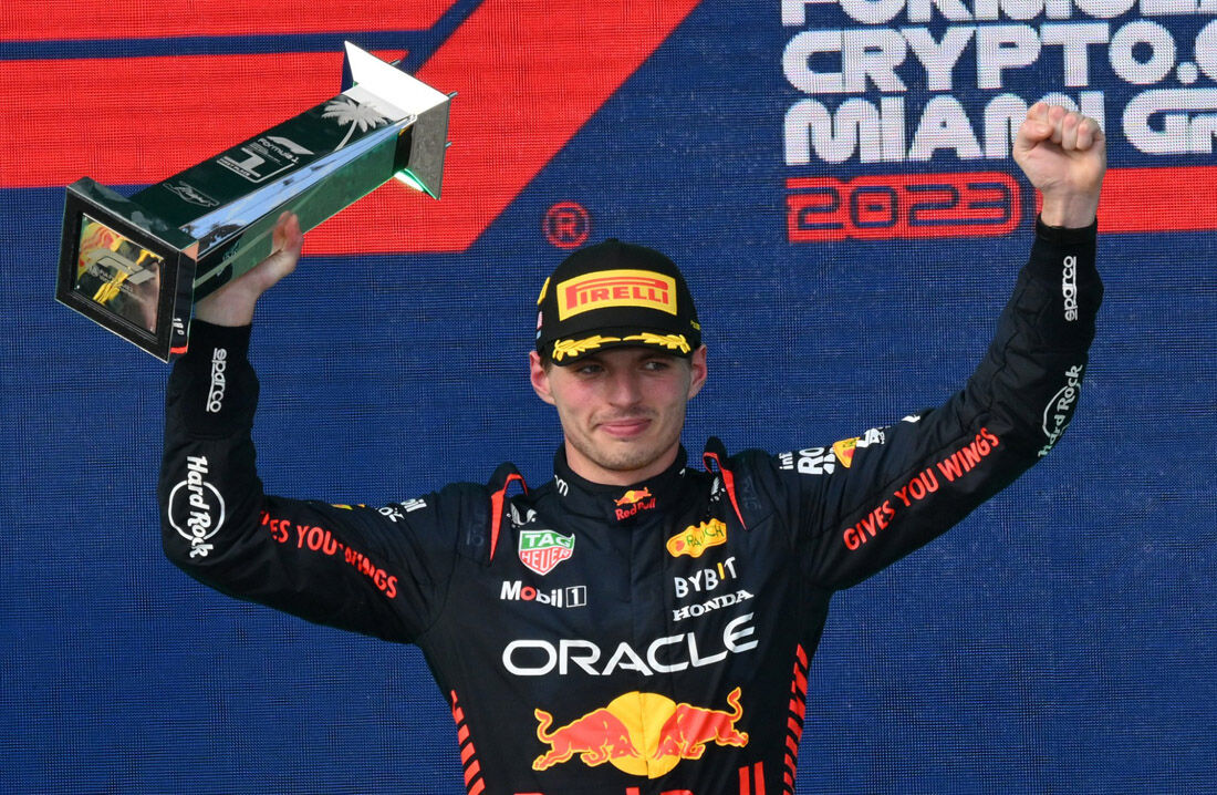 Recital de Verstappen acabou com as esperanças de Pérez de assumir a liderança do campeonato