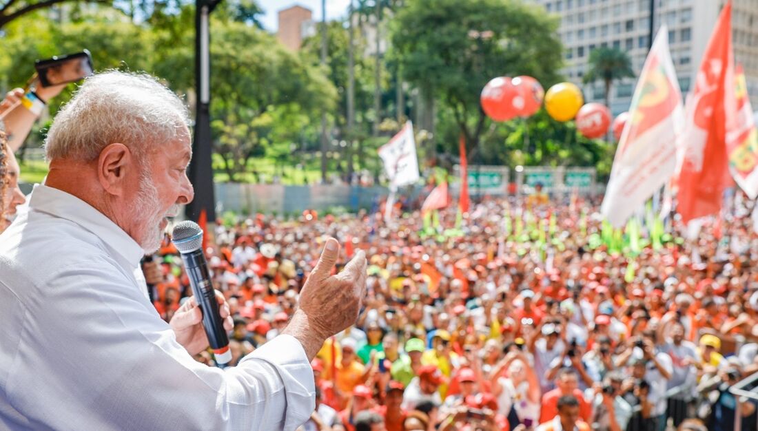 Lula em ato no Dia do Trabalhador