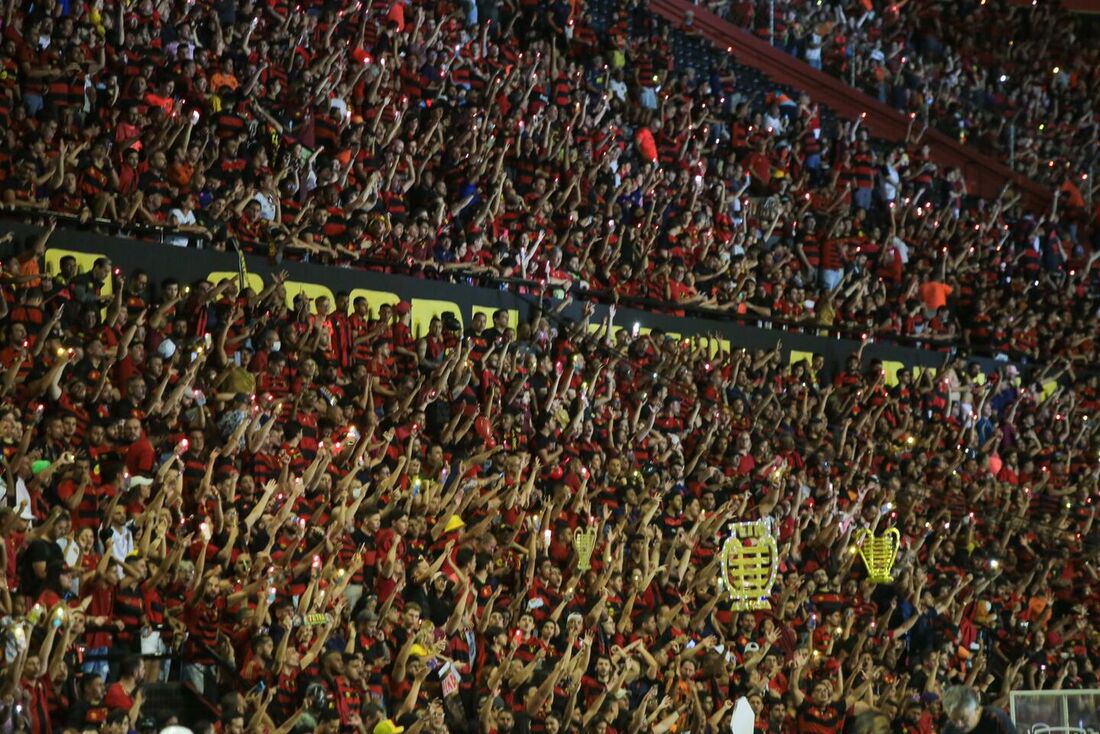 Ilha do Retiro lotada na final da Copa do Nordeste