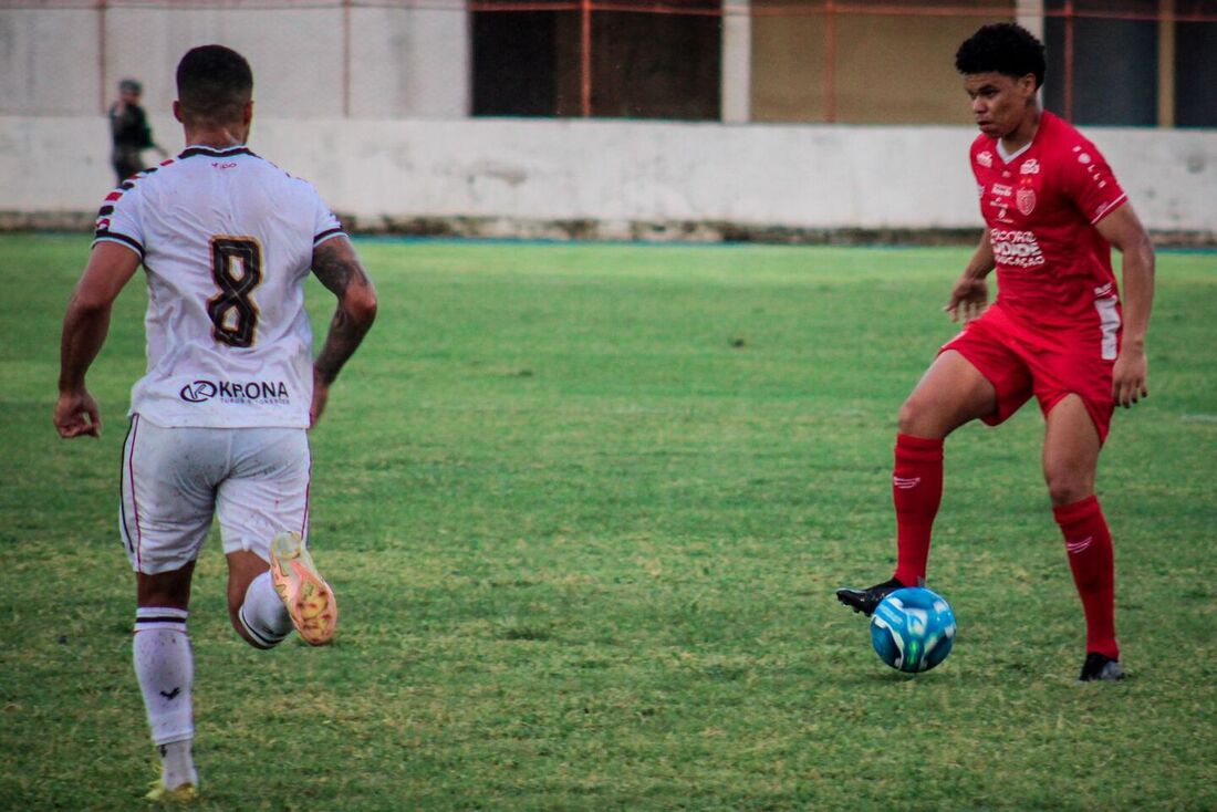 Vitória do Potiguar diante do Santa Cruz foi cravada aos 50 minutos da etapa complementar