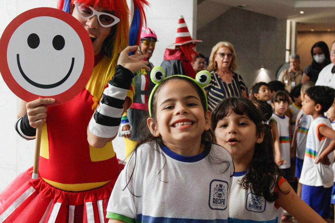 "Turma do Fom Fom" anima estudantes da rede