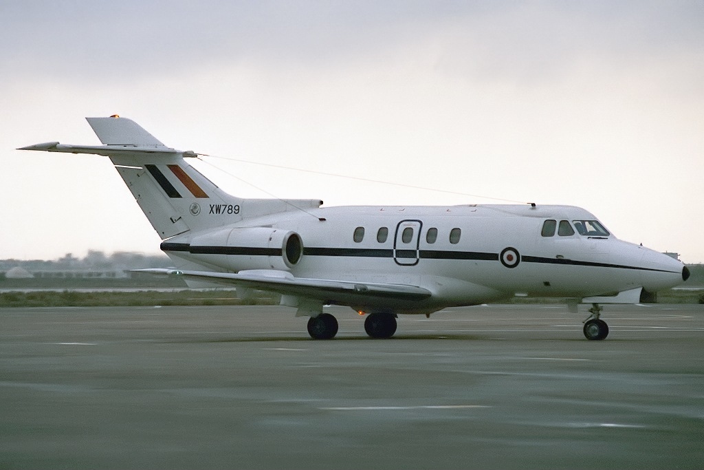 O avião foi vendido pela Marinha argentina em 1987