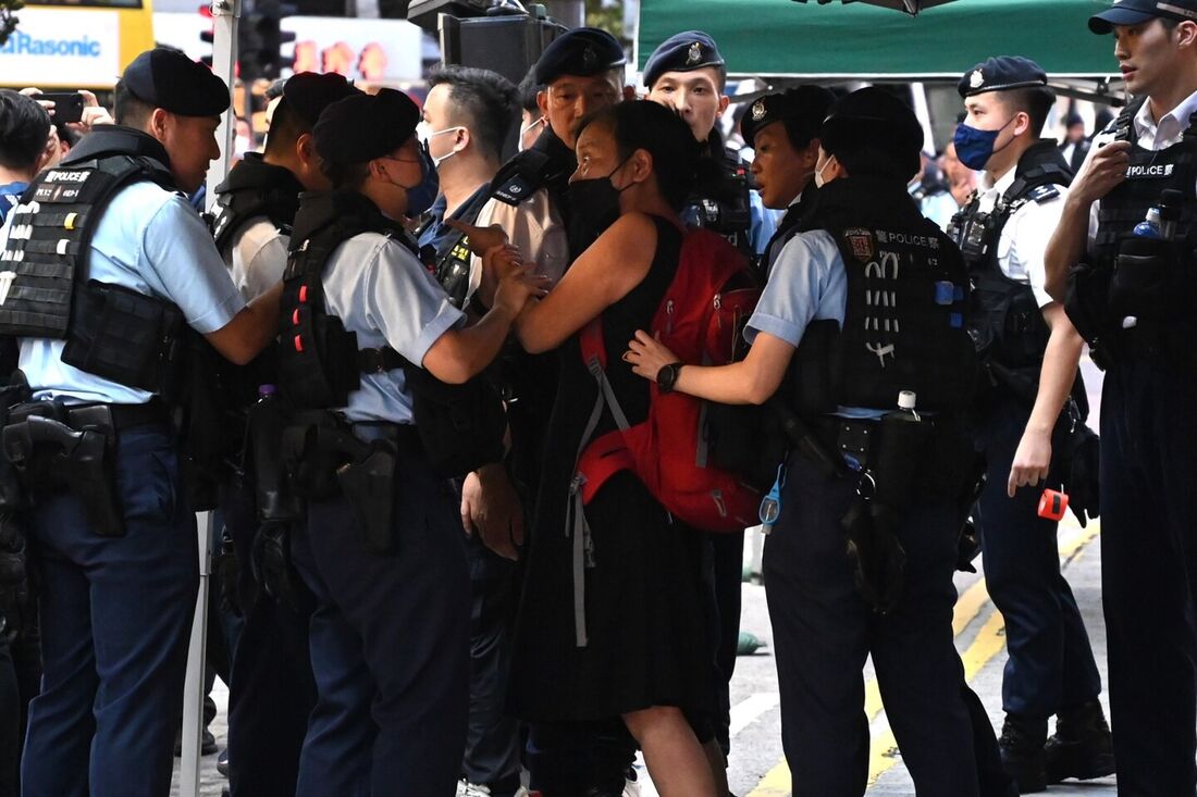 Ativistas foram detidos durante protesto em Hong Kong