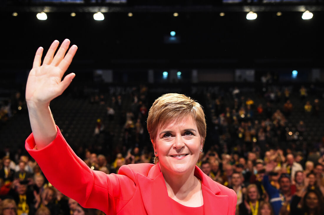 A ex-líder escocesa Nicola Sturgeon foi presa em 11 de junho de 2023 como parte de uma investigação sobre irregularidades financeiras, segundo a polícia e a mídia do Reino Unido.