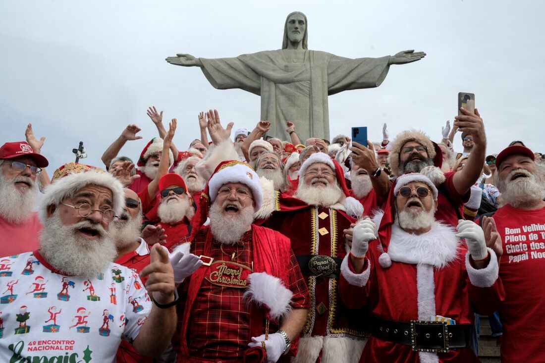 Camiseta infantil Papai Noel com barba - Coleção nova