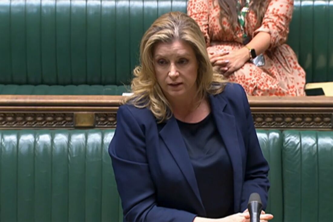 A líder da Câmara dos Comuns da Grã-Bretanha, Penny Mordaunt, encerra o debate sobre as conclusões do relatório do Comitê de Privilégios sobre se o ex-primeiro-ministro Boris Johnson enganou o parlamento