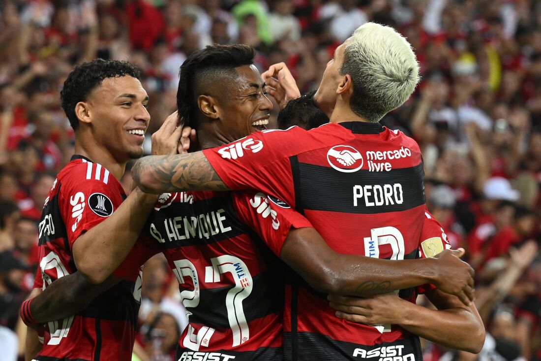 Flamengo goleou o Aucas, mas se classificou na segunda colocação 