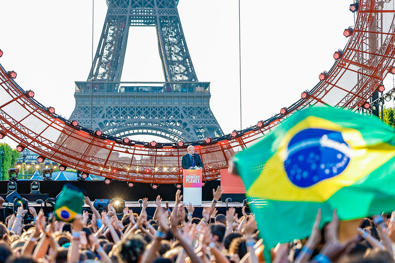 Lula discursa em evento sobre desmatamento em Paris