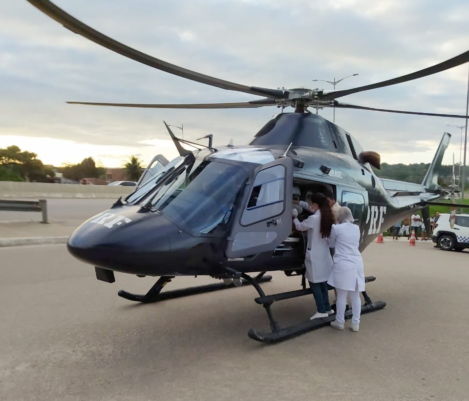 Helicóptero com paciente 