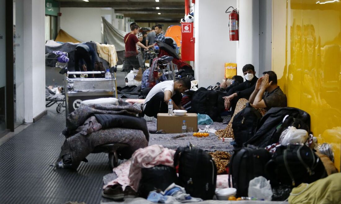 Afegãos no aeroporto