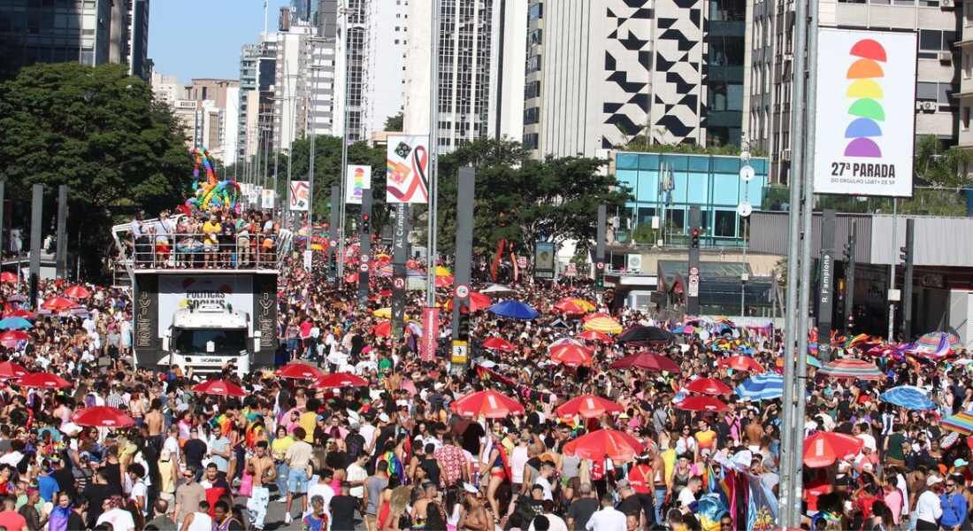 Avenida Paulista recebe a 27ª Parada do Orgulho LGBT