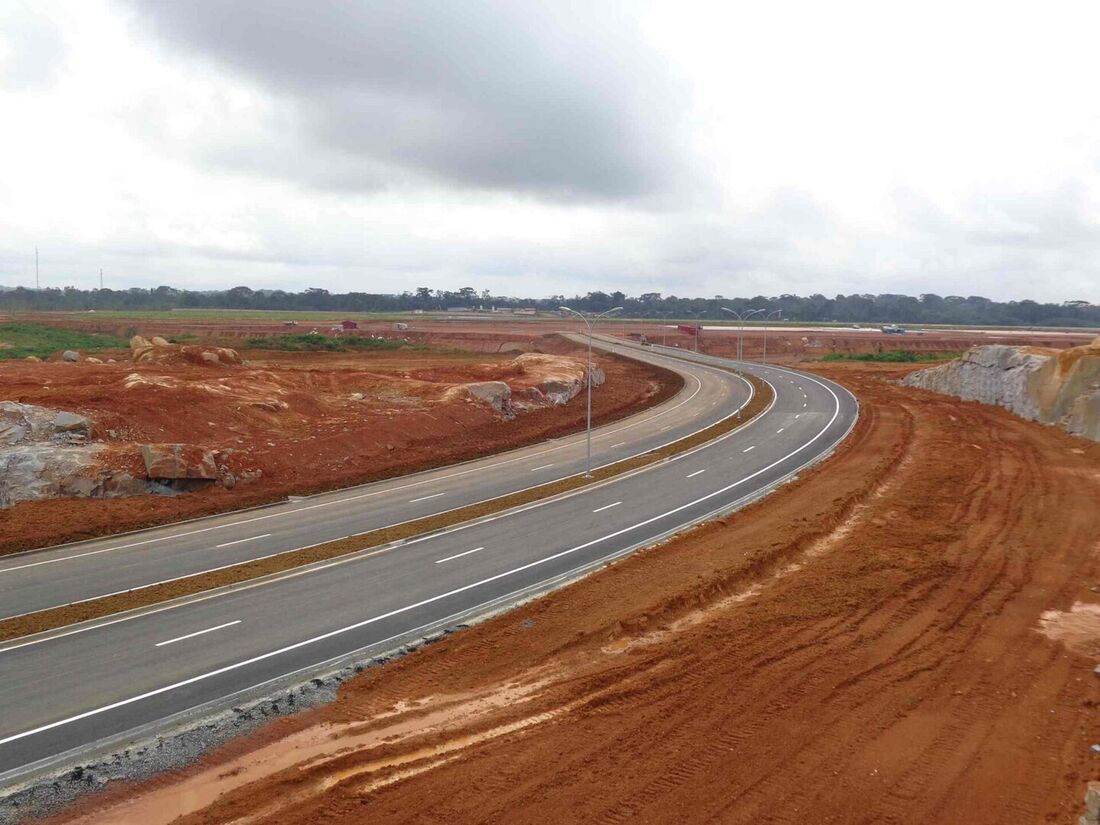 Estrada feita pela Zagope, uma das empresas brasileiras sancionadas 