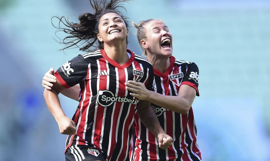 São Paulo é uma das equipes classificadas às semifinais do Brasileiro feminino 