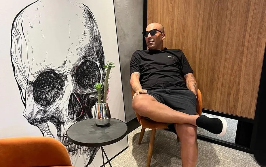 Emerson Sheik foi condenado a indenizar um empresário 