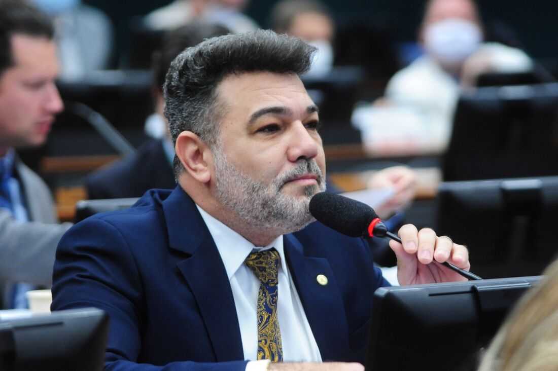 "A fúria de Arthur Lira pode significar o início da queda (de Lula)", afirma Marco Feliciano 