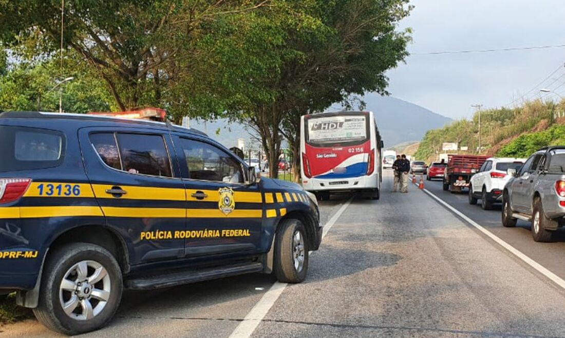 De acordo com balanço divulgado pela PRF, os acidentes em rodovias federais foi 45% menor em relação a 2022.