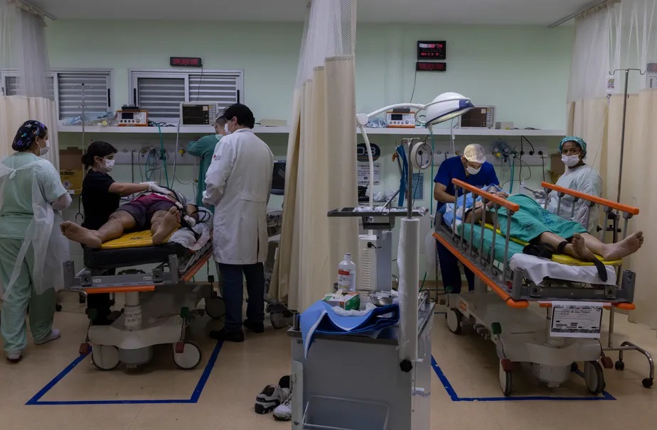 Atendimento de pacientes no Centro de Trauma do Hospital Estadual Alberto Torres (Heat), em São Gonçalo