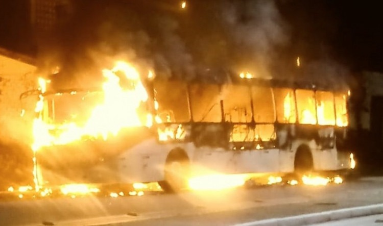 O ônibus fazia a linha 160 - Gaibu/Barra de Jangada